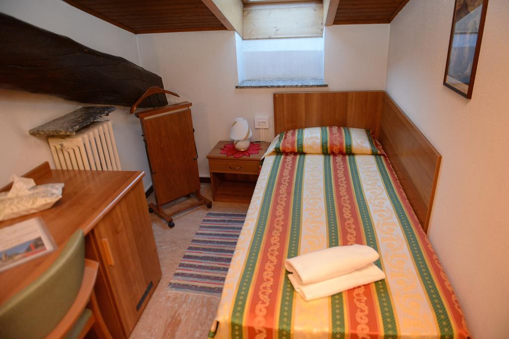 Albergo Altavilla Tirano Bagian luar foto