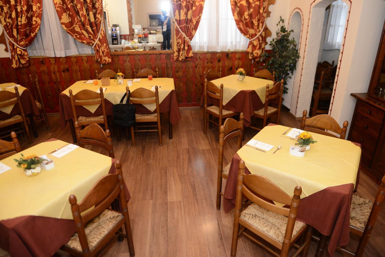 Albergo Altavilla Tirano Bagian luar foto