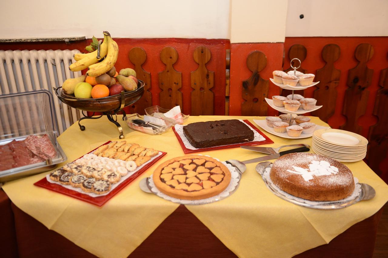 Albergo Altavilla Tirano Bagian luar foto