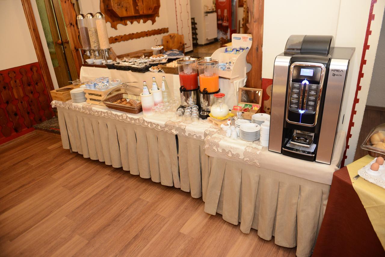 Albergo Altavilla Tirano Bagian luar foto